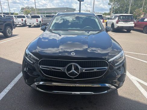 Used 2025 Mercedes-Benz GLC 350e 4MATIC image 3