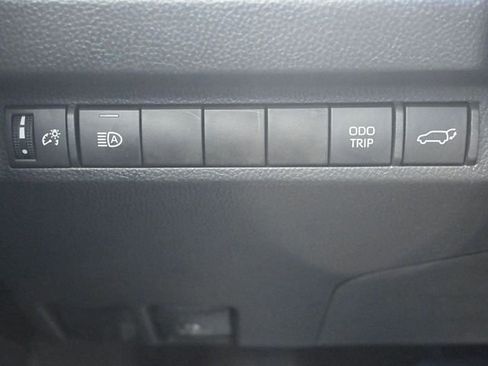 Used 2023 Toyota RAV4 Limited image 16