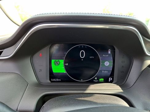 Used 2023 Chevrolet Bolt EUV LT w/ Driver Confidence Package FWD image 13