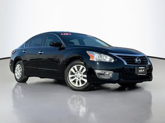 Used 2014 Nissan Altima 2.5 S video 1