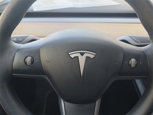 Used 2022 Tesla Model 3 image 26