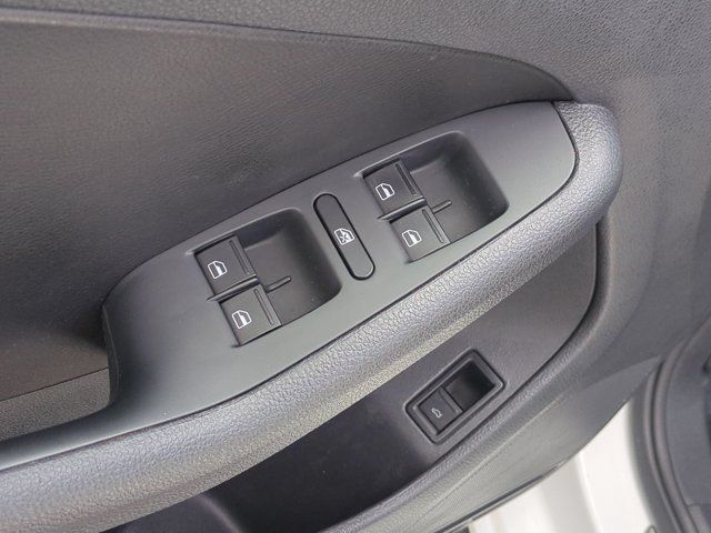 Used 2018 Volkswagen Jetta GLI FWD image 15