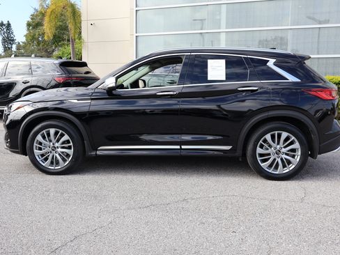 Certified 2023 INFINITI QX50 Luxe w/ Accent Package image 6