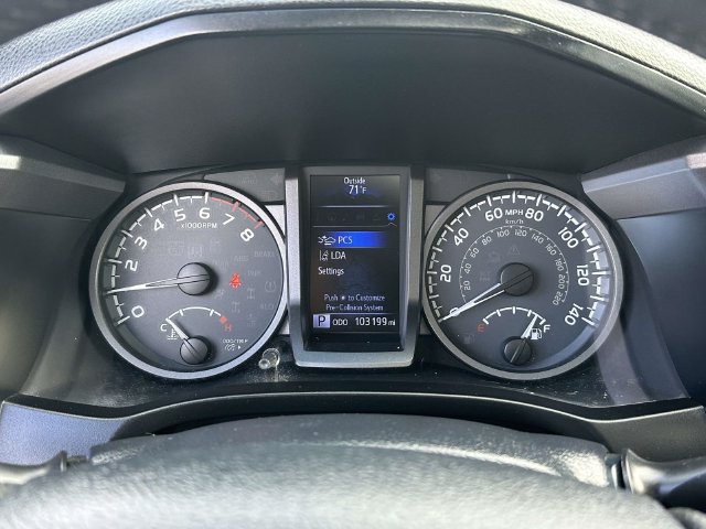 Used 2019 Toyota Tacoma TRD Sport AWD/4WD image 12