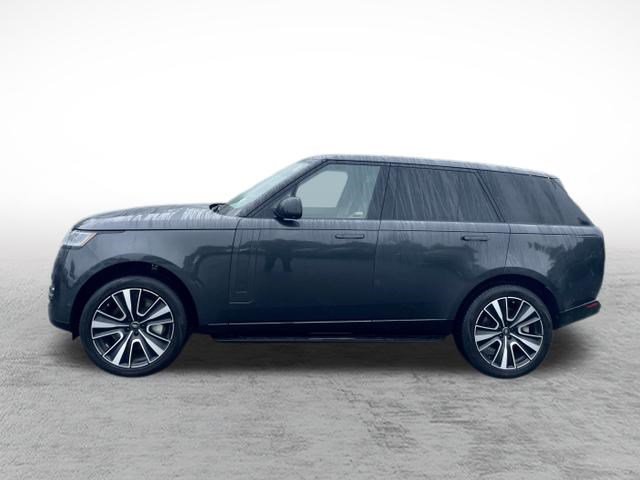 Used 2024 Land Rover Range Rover SE AWD/4WD image 8