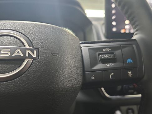 Used 2026 Nissan Rogue Platinum w/ Platinum Premium Package AWD/4WD image 18