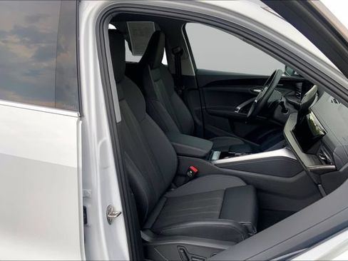 Used 2025 Audi Q5 Premium Plus w/ Premium Plus AWD/4WD image 7