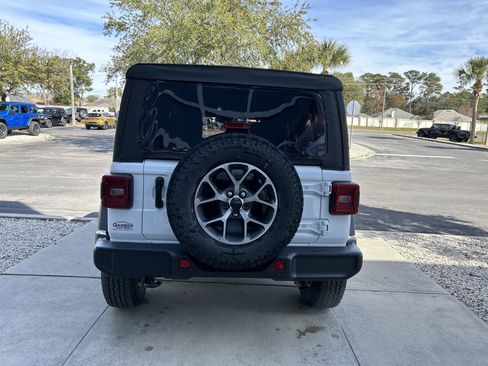 New 2025 Jeep Wrangler Sport S image 5