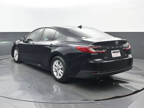 Used 2026 Toyota Camry LE FWD image 3