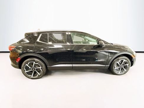 New 2026 Chevrolet Equinox EV LT image 5