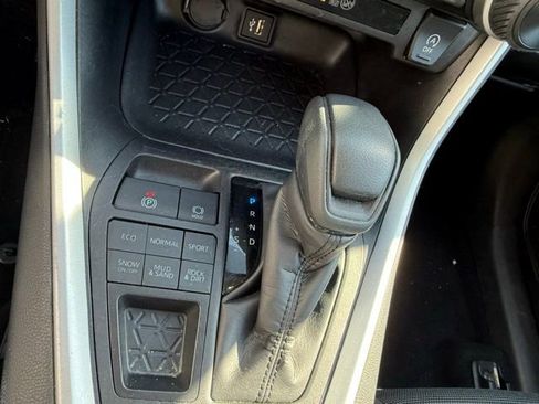 Used 2025 Toyota RAV4 LE image 18