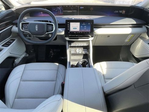 New 2026 Lincoln Nautilus Premier image 11