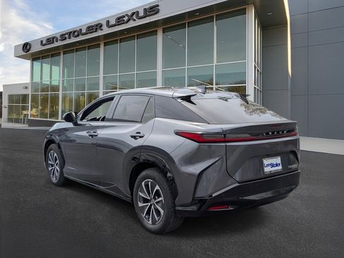 Used 2023 Lexus RZ 450e Premium w/ Technology Package AWD/4WD image 5