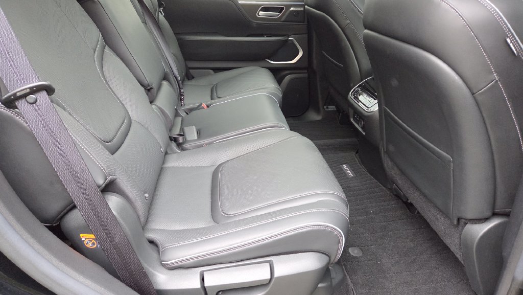 Certified 2025 INFINITI QX80 Luxe w/ Cargo Package RWD image 18