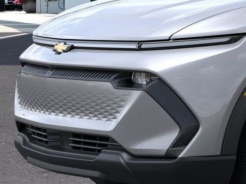 New 2026 Chevrolet Equinox EV LT image 13