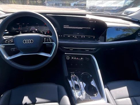 New 2025 Audi Q5 Premium Plus AWD/4WD image 3