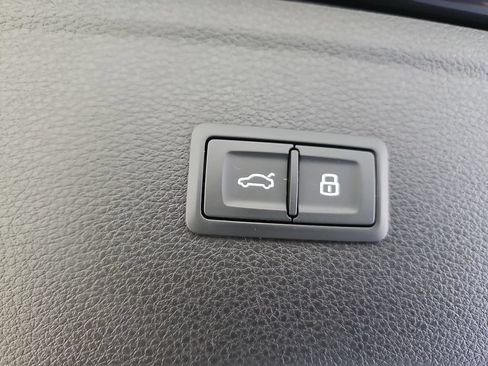 Used 2018 Audi Q5 Prestige AWD/4WD image 30