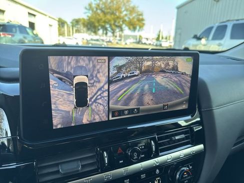 New 2026 Nissan Pathfinder SL image 22