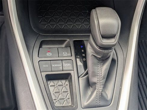 Certified 2024 Toyota RAV4 LE image 21