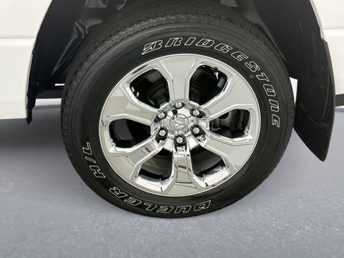 Used 2023 RAM 1500 Big Horn AWD/4WD image 25