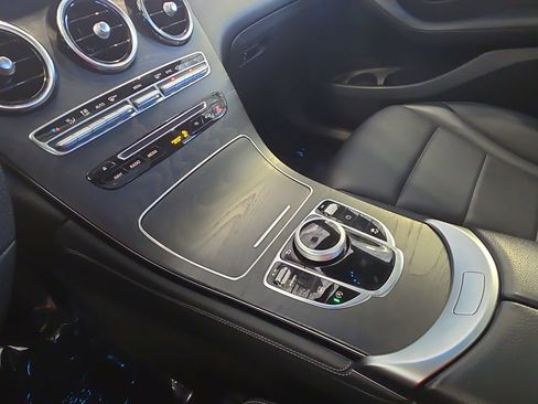 Certified 2019 Mercedes-Benz GLC 300 image 28