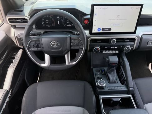 Used 2025 Toyota Tacoma TRD Sport AWD/4WD image 13