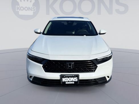 Used 2024 Honda Accord EX image 11