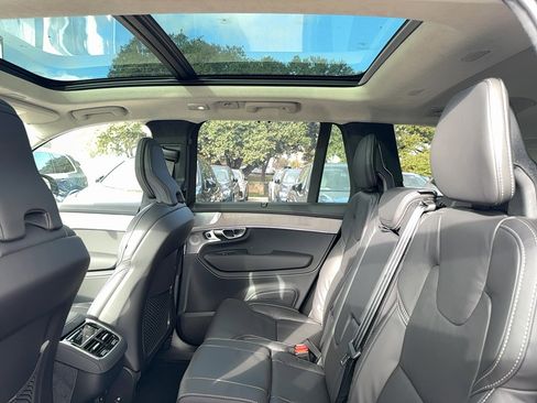 New 2026 Volvo XC90 B6 Ultra w/ Lounge Package image 13