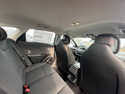 New 2025 Kia K4 LX image 15