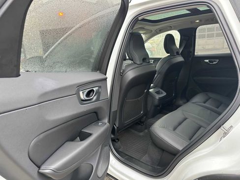Used 2025 Volvo XC60 B5 Plus w/ Protection Package Premier image 16