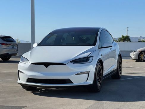 Used 2023 Tesla Model X AWD/4WD image 4
