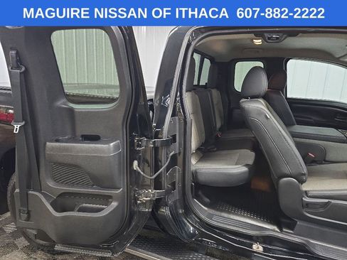 Used 2018 Nissan Titan S w/ S Utility Package AWD/4WD image 17