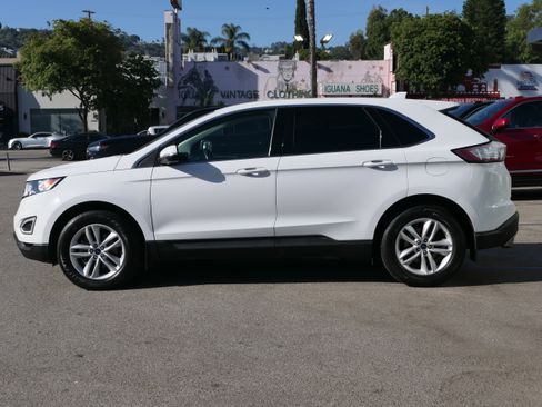 Used 2018 Ford Edge SEL FWD image 2