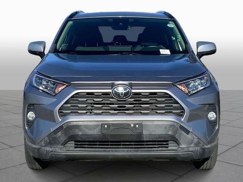 Used 2020 Toyota RAV4 XLE image 3