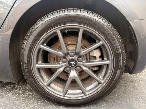 Used 2019 Tesla Model 3 Long Range AWD/4WD image 18