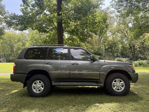 Used 2002 Lexus LX 470 4WD image 11
