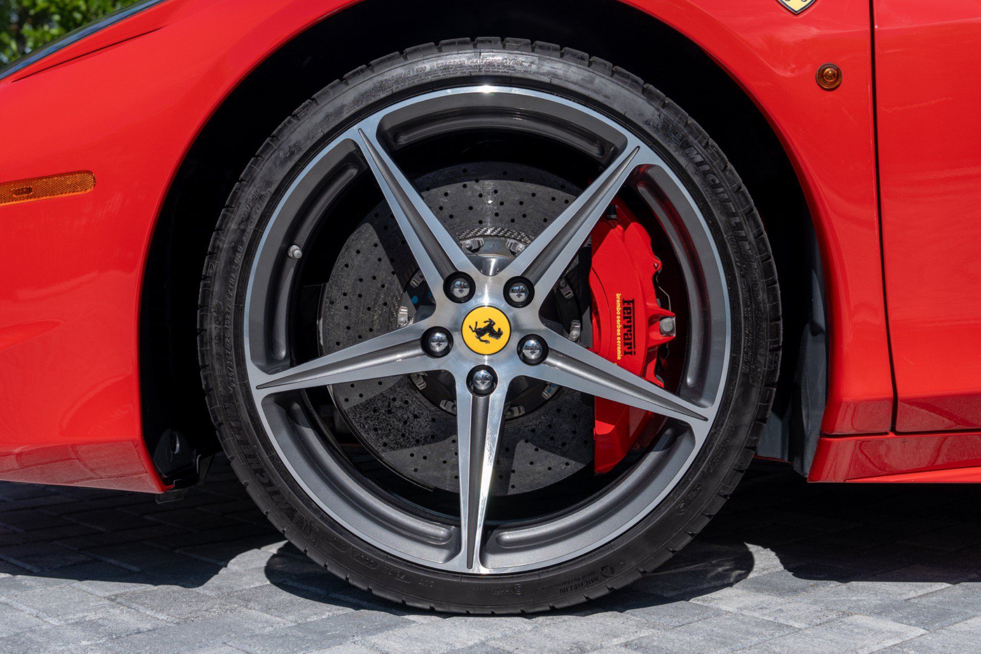 Used 2013 Ferrari 458 Spider RWD image 13