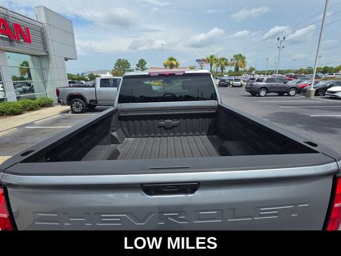 Used 2025 Chevrolet Silverado 2500 LT w/ Trail Boss Package AWD/4WD image 11