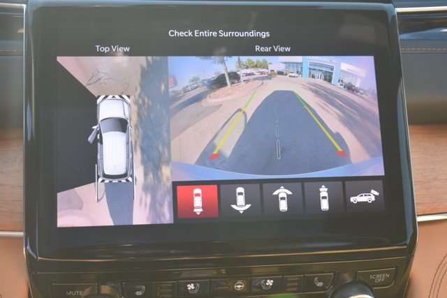Used 2023 Jeep Grand Cherokee Summit AWD/4WD image 27