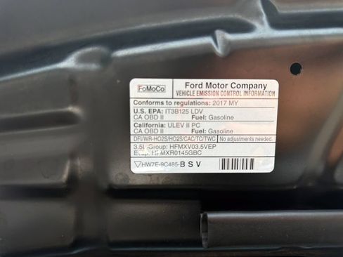 Used 2017 Ford Explorer Platinum AWD/4WD image 17