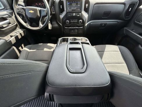 Used 2019 Chevrolet Silverado 1500 Custom w/ Custom Value Package AWD/4WD image 12