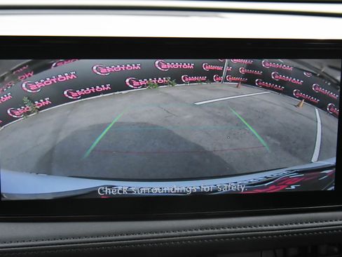 Used 2024 Nissan Ariya FWD image 18