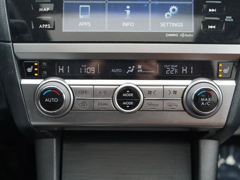 Used 2017 Subaru Outback 3.6R Touring image 39