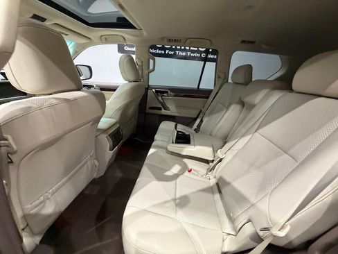 Used 2012 Lexus GX 460 w/ Comfort Plus Pkg image 30