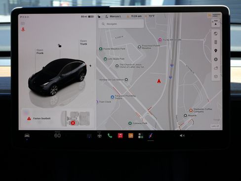 Used 2023 Tesla Model Y Long Range AWD/4WD image 17