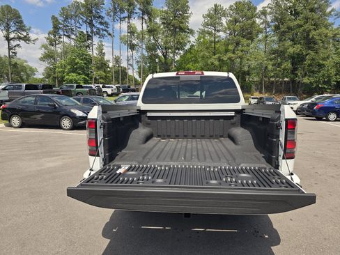 New 2026 Nissan Frontier Pro-X RWD image 11