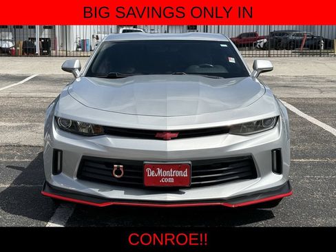 Used 2017 Chevrolet Camaro LT RWD image 3