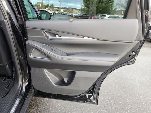 New 2025 INFINITI QX60 Luxe image 14