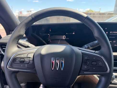 Used 2025 Buick Envista Sport Touring FWD image 25