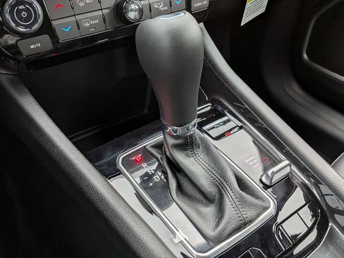 New 2026 Jeep Compass Latitude image 21